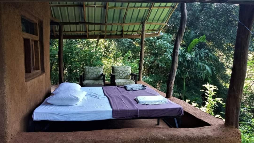 Chalet In The Jungle Pallegama Номер фото